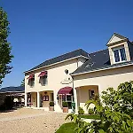 Logis Bienvenue 3* Doué-la-Fontaine
