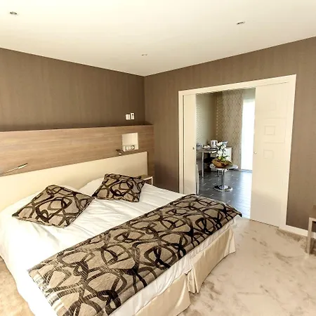 Hotel Logis Bienvenue 3*