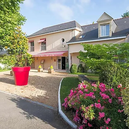 Logis Bienvenue Hotel Doué-la-Fontaine