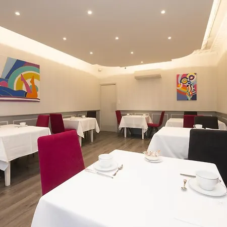 Logis Bienvenue Hotell 3*